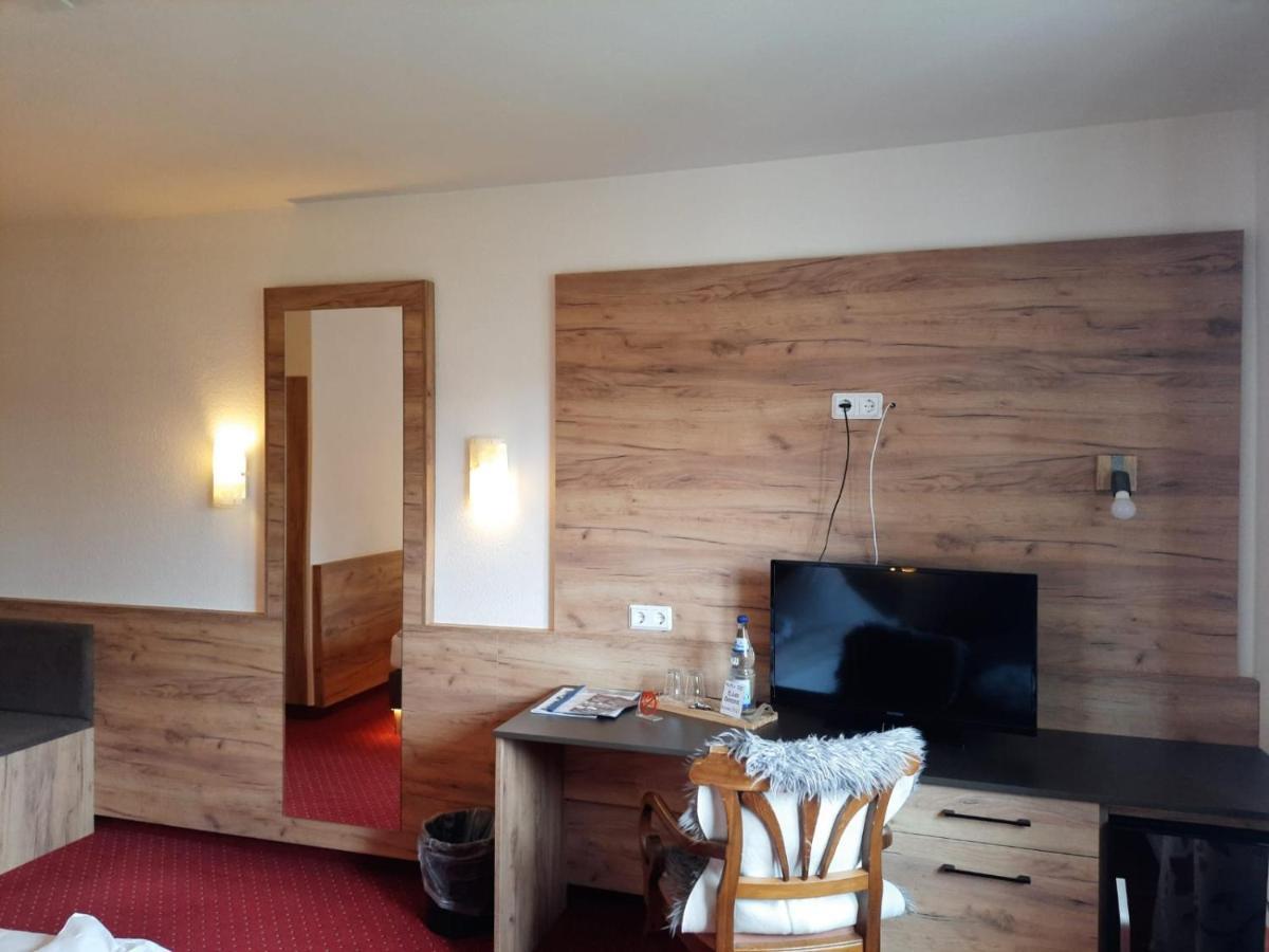 Hotel Haus Krone Bexbach Esterno foto