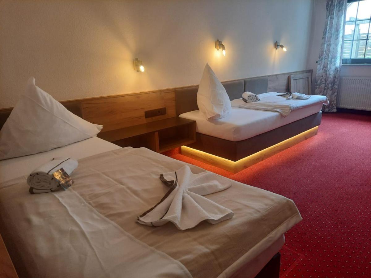 Hotel Haus Krone Bexbach Esterno foto