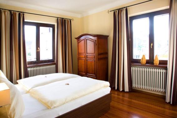 Hotel Haus Krone Bexbach Esterno foto